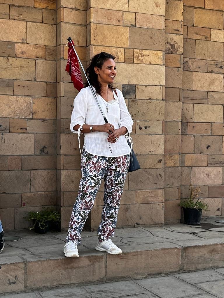 Azhaar Ahmed während einer Führung in Edfu.